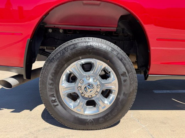 Used 2025 RAM 3500 Big Horn AWD/4WD image 9