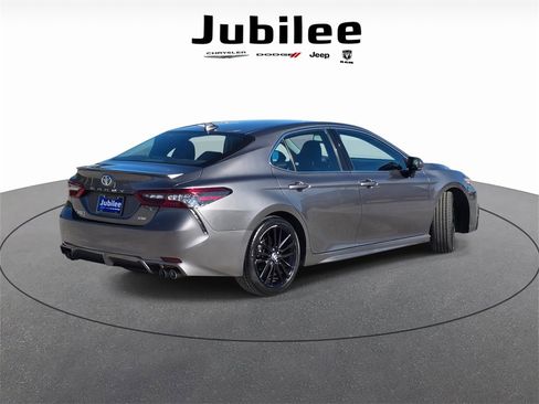 Used 2023 Toyota Camry XSE image 5