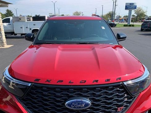 Certified 2023 Ford Explorer ST AWD/4WD image 9