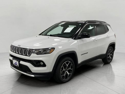 Used 2025 Jeep Compass Limited image 9