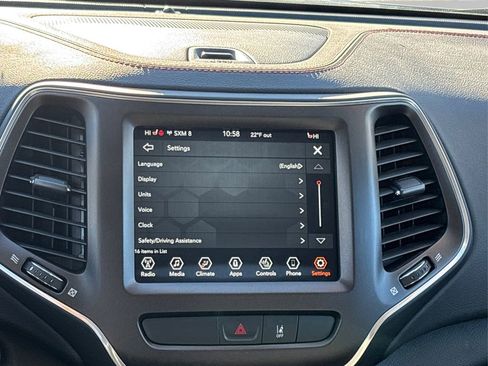 Used 2022 Jeep Cherokee Trailhawk w/ Premium Leather Package image 20