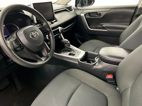 Used 2024 Toyota RAV4 LE image 16