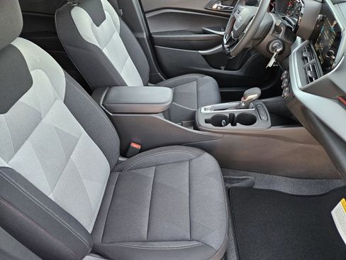 New 2026 Chevrolet Trax RS w/ Driver Confidence Package FWD image 17