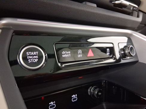 New 2025 Audi Q5 Premium Plus image 26