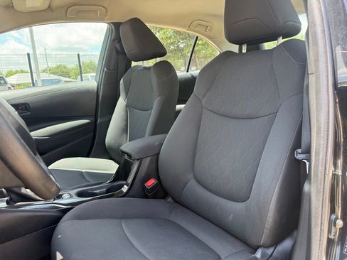 Used 2022 Toyota Corolla LE FWD image 10