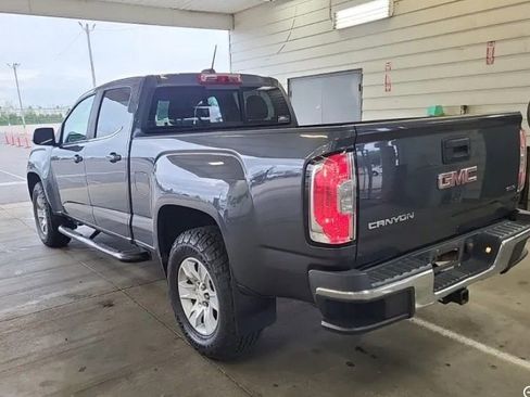 Used 2016 GMC Canyon SLE w/ SLE Convenience Package image 3