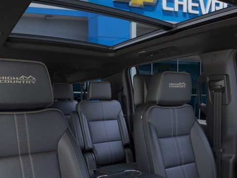 New 2026 Chevrolet Suburban High Country AWD/4WD image 24