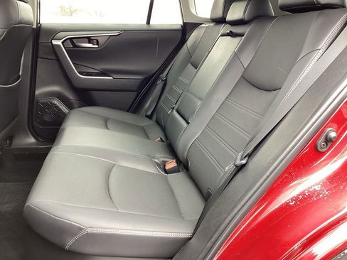 Used 2022 Toyota RAV4 Limited image 4