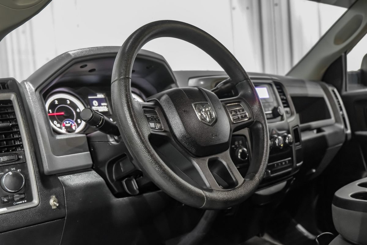 Used 2015 RAM 3500 Tradesman w/ Chrome Appearance Group AWD/4WD image 14