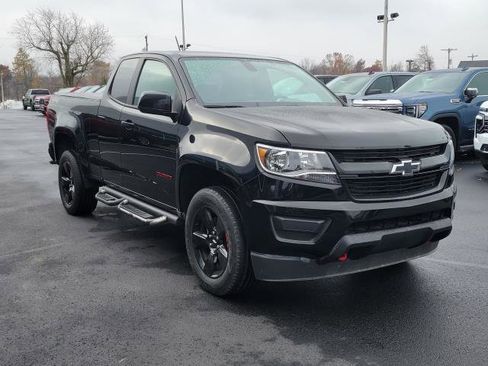 Used 2019 Chevrolet Colorado LT w/ Redline Special Edition image 2