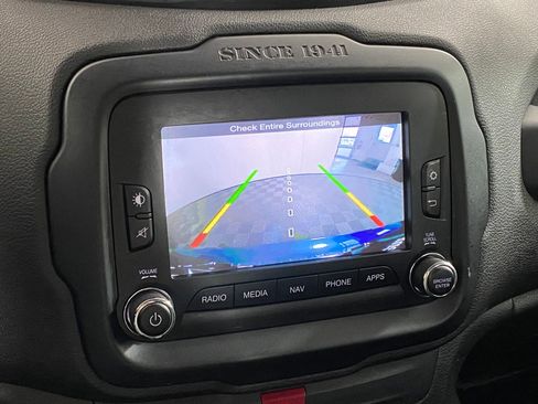 Used 2016 Jeep Renegade Trailhawk image 27