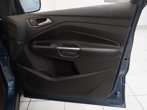 Used 2018 Ford Escape SE w/ SE Sport Appearance Package AWD/4WD image 33