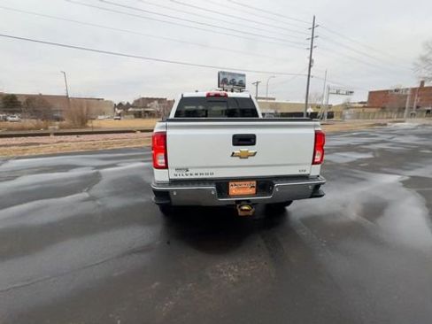 Used 2018 Chevrolet Silverado 1500 LTZ w/ Sport Package image 7