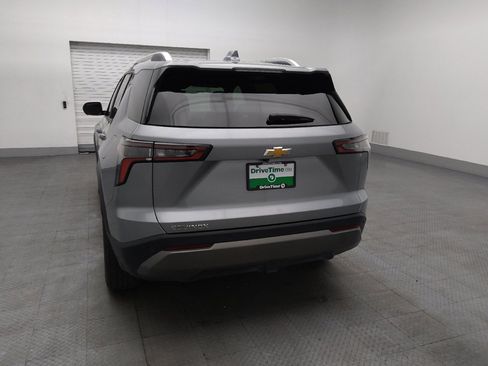 Used 2025 Chevrolet Equinox LT w/ Convenience Package II FWD image 6