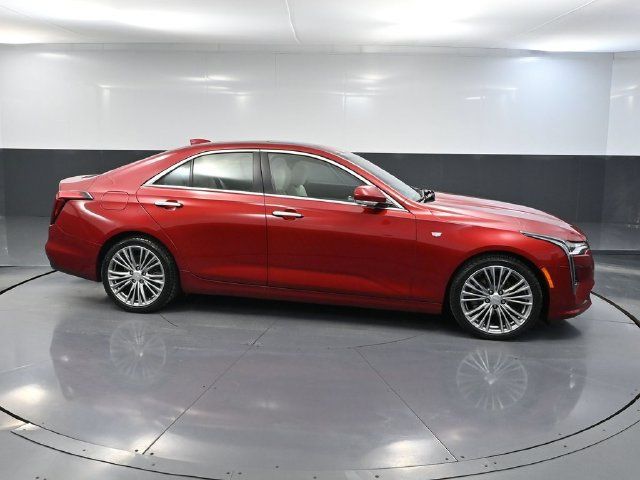 Used 2021 Cadillac CT4 Premium Luxury RWD image 2