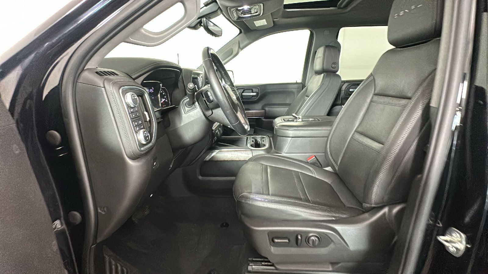 Used 2021 GMC Sierra 1500 Denali w/ Denali Ultimate Package AWD/4WD image 14