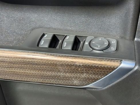 Used 2021 Chevrolet Silverado 1500 LT image 16