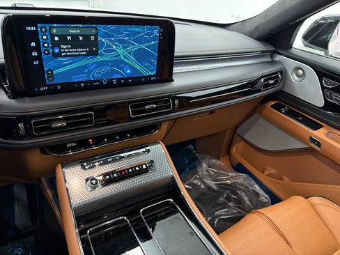 New 2026 Lincoln Aviator Black Label w/ Black Label Special Edition image 29