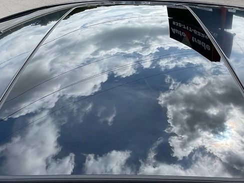 Used 2011 Hyundai Sonata SE w/ Navigation & Sunroof Pkg 4 image 10