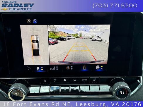 Used 2024 Chevrolet Colorado LT w/ LT Convenience Package III AWD/4WD image 20