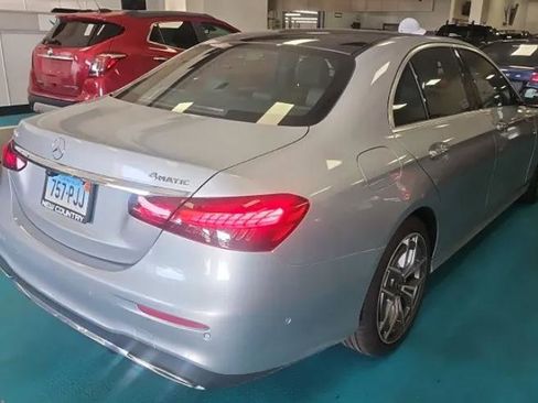Used 2021 Mercedes-Benz E 350 4MATIC Sedan image 3