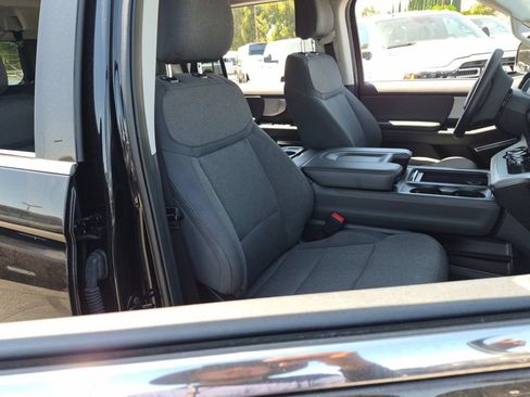 Used 2025 Ford Expedition Active AWD/4WD image 15