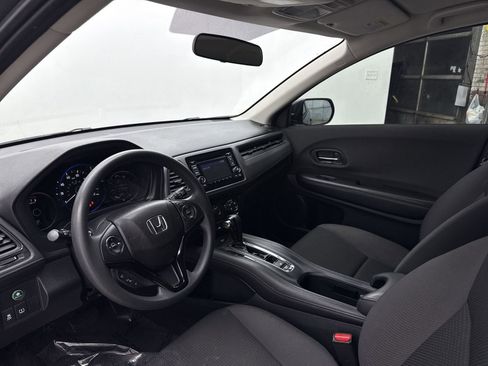 Used 2020 Honda HR-V LX image 12