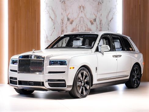 Used 2023 Rolls-Royce Cullinan w/ Cullinan Package AWD/4WD image 1