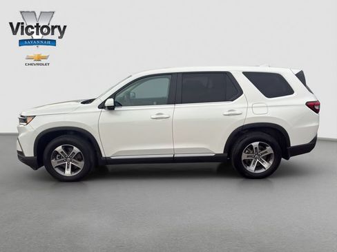 Used 2025 Honda Pilot EX-L image 4