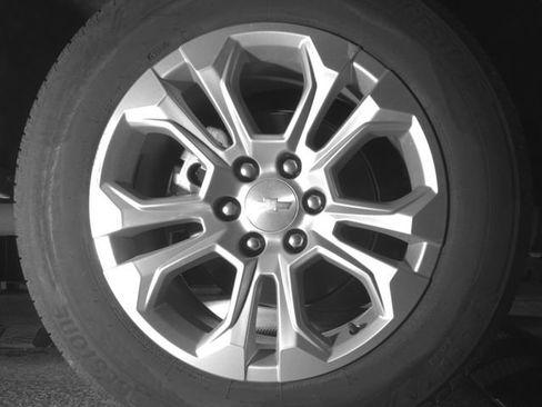 Used 2025 Chevrolet Silverado 1500 LTZ AWD/4WD image 11