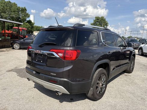 Used 2017 GMC Acadia SLT AWD/4WD image 7