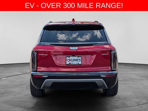 Used 2026 Cadillac Vistiq Sport w/ LPO, Floor Liner Package AWD/4WD image 8
