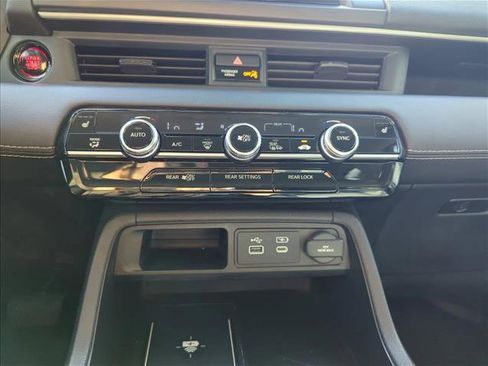 Used 2024 Honda Pilot EX-L image 12