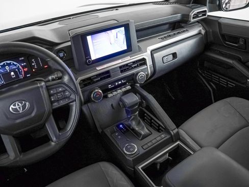Used 2024 Toyota Tacoma SR5 RWD image 17