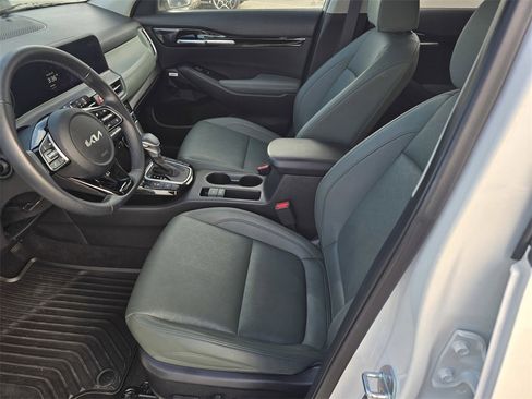 Used 2024 Kia Seltos SX w/ SX Sunroof Package image 19
