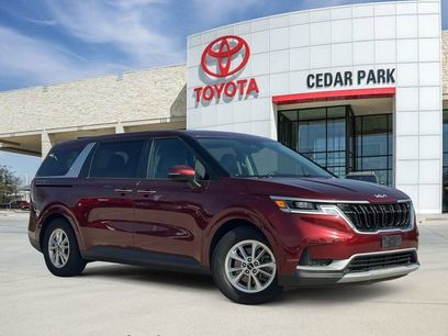 Used 2022 Kia Carnival LX