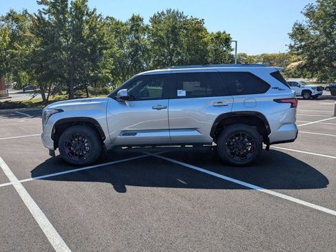 Used 2025 Toyota Sequoia Platinum w/ TRD Off-Road Package image 5