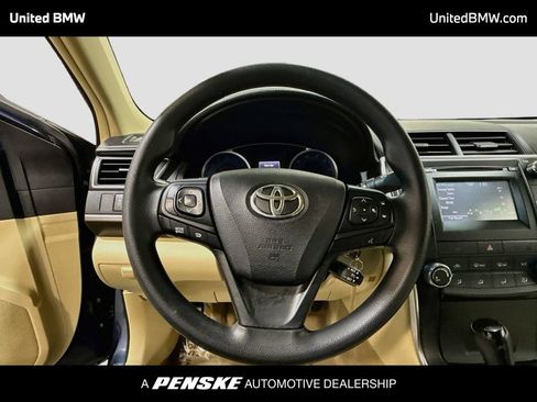 Used 2017 Toyota Camry LE FWD image 13