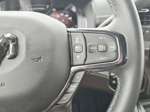 Used 2024 RAM 2500 Limited AWD/4WD image 27