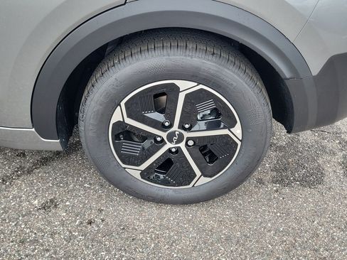 New 2026 Kia Niro EX FWD image 37