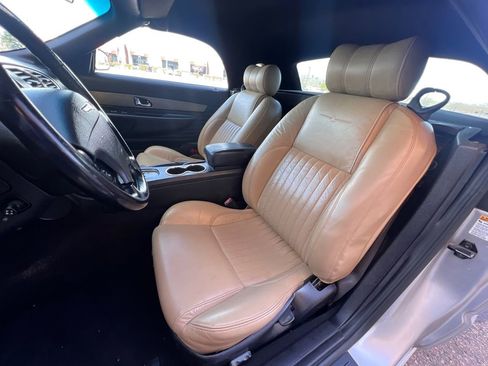 Used 2004 Ford Thunderbird Deluxe image 20