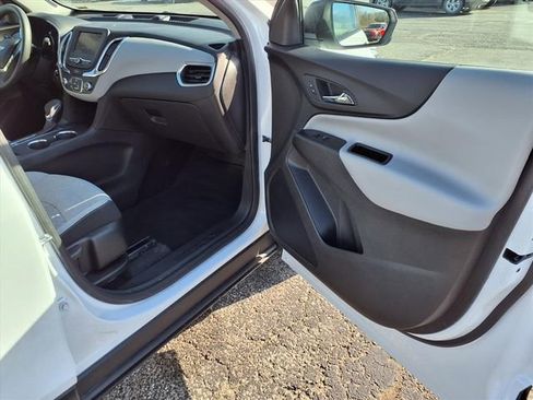 Used 2024 Chevrolet Equinox LS w/ LS Convenience Package image 77