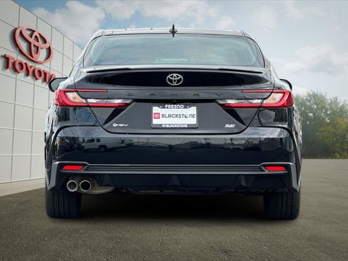 Certified 2025 Toyota Camry SE image 4