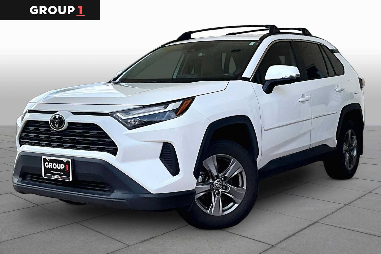Used 2024 Toyota RAV4 XLE w/ Convenience Package FWD image 1