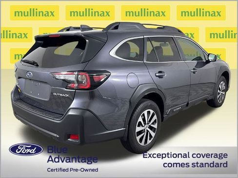 Used 2025 Subaru Outback Premium AWD/4WD image 4