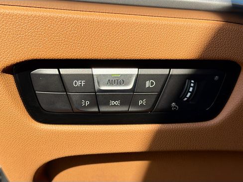 New 2026 BMW 330i Sedan w/ Convenience Package image 36