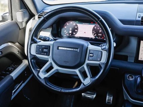 Used 2023 Land Rover Defender 110 SE AWD/4WD image 16