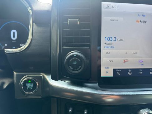 Used 2023 Ford F150 Lariat AWD/4WD image 28