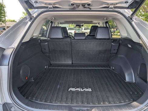 Used 2019 Toyota RAV4 XLE Premium AWD/4WD image 16