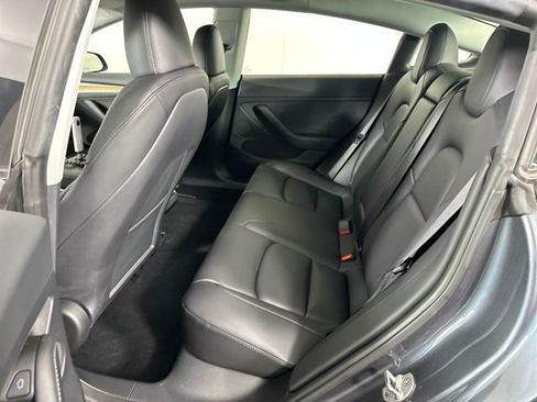 Used 2023 Tesla Model 3 Standard Range image 22